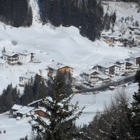 瓦尔德霍夫酒店 厄茨