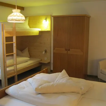 瓦尔德霍夫酒店 厄茨