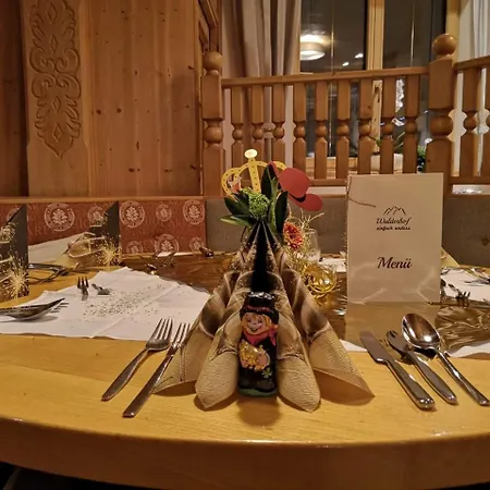 瓦尔德霍夫酒店 2*