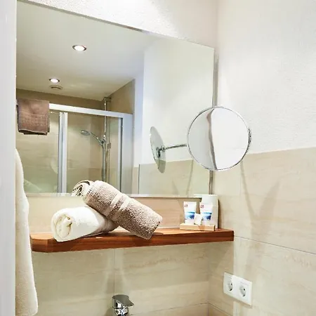 瓦尔德霍夫酒店 厄茨