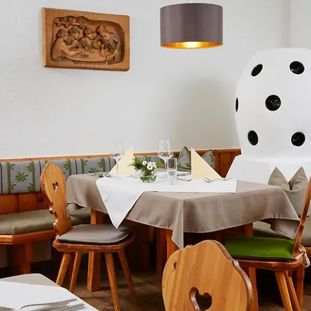 Gasthof Walderhof فندق